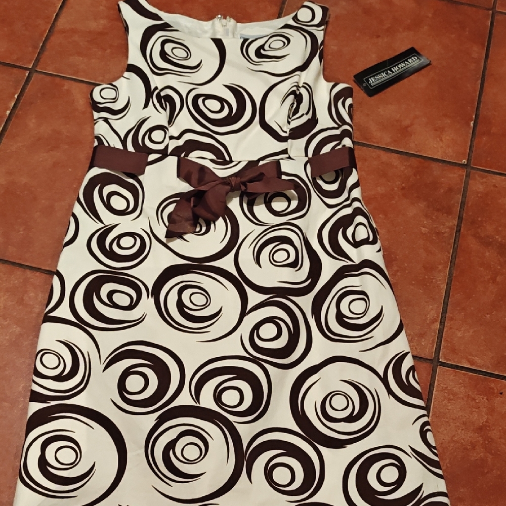 Jessica Howard White and Brown Swirl A-Line Dress